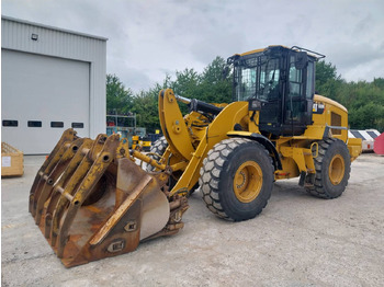 Wheel loader CATERPILLAR 930M