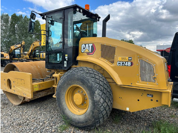 Compactor CAT CS74B 4F: picture 4