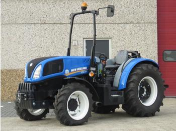 Farm tractor New Holland TD4.100F: picture 1