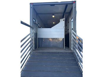 Horse truck Scania P250 Horse Truck: picture 4 Horse truck Scania P250 Horse Truck: picture 4