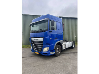 Tractor truck DAF XF 440