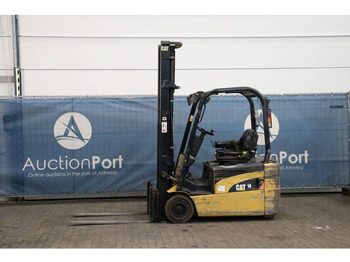 Electric forklift CATERPILLAR EP