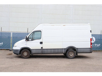 Panel van Iveco Daily 35S13: picture 2