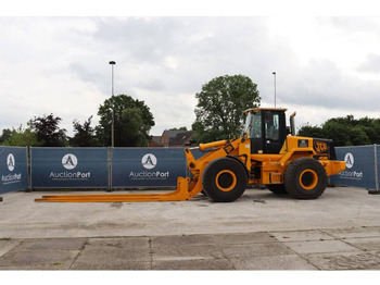 Wheel loader JCB 436