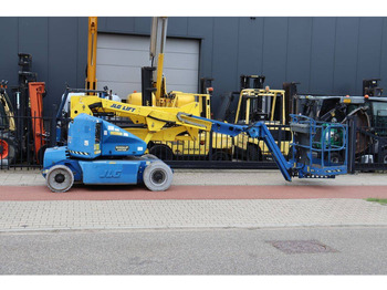 Articulated boom JLG