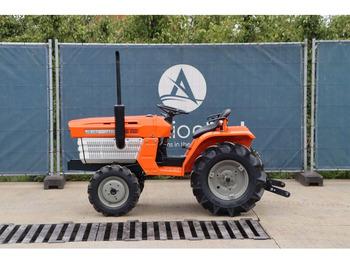 Farm tractor Kubota B1400DT: picture 2