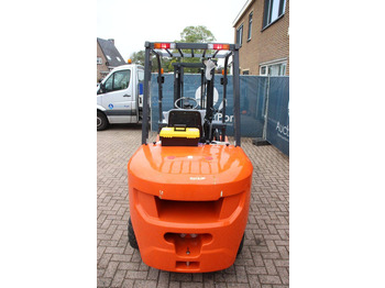 New Diesel forklift Machpro MP-230PRO: picture 4 New Diesel forklift Machpro MP-230PRO: picture 4