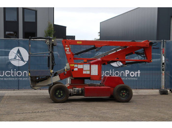Articulated boom