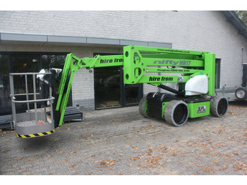 Articulated boom NIFTYLIFT