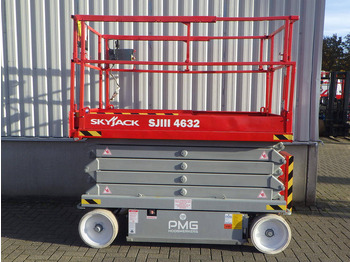 Scissor lift SKYJACK