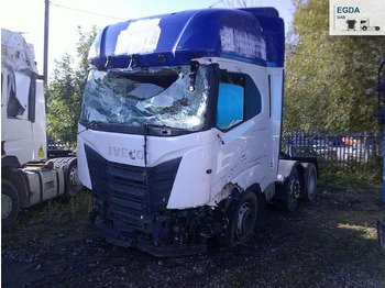 Tractor truck IVECO S-WAY