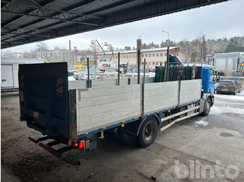 Dropside/ Flatbed truck, Crane truck Brädgårdsbil / SCANIA P250 / Nybesiktigad kran: picture 5