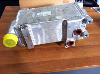 Oil cooler for Truck SCAMBIATORE DI CALORE ZF INTARDER: picture 4