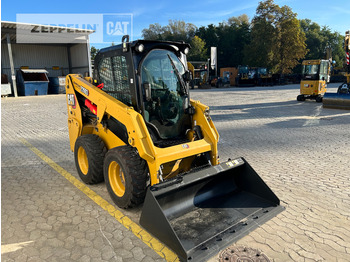 Skid steer loader CATERPILLAR 226D