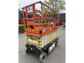 Scissor lift JLG