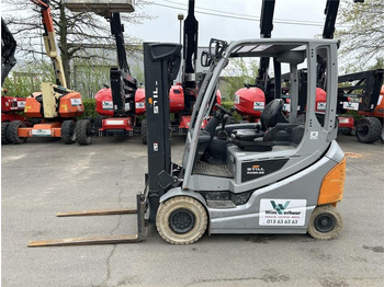 Electric forklift STILL RX60