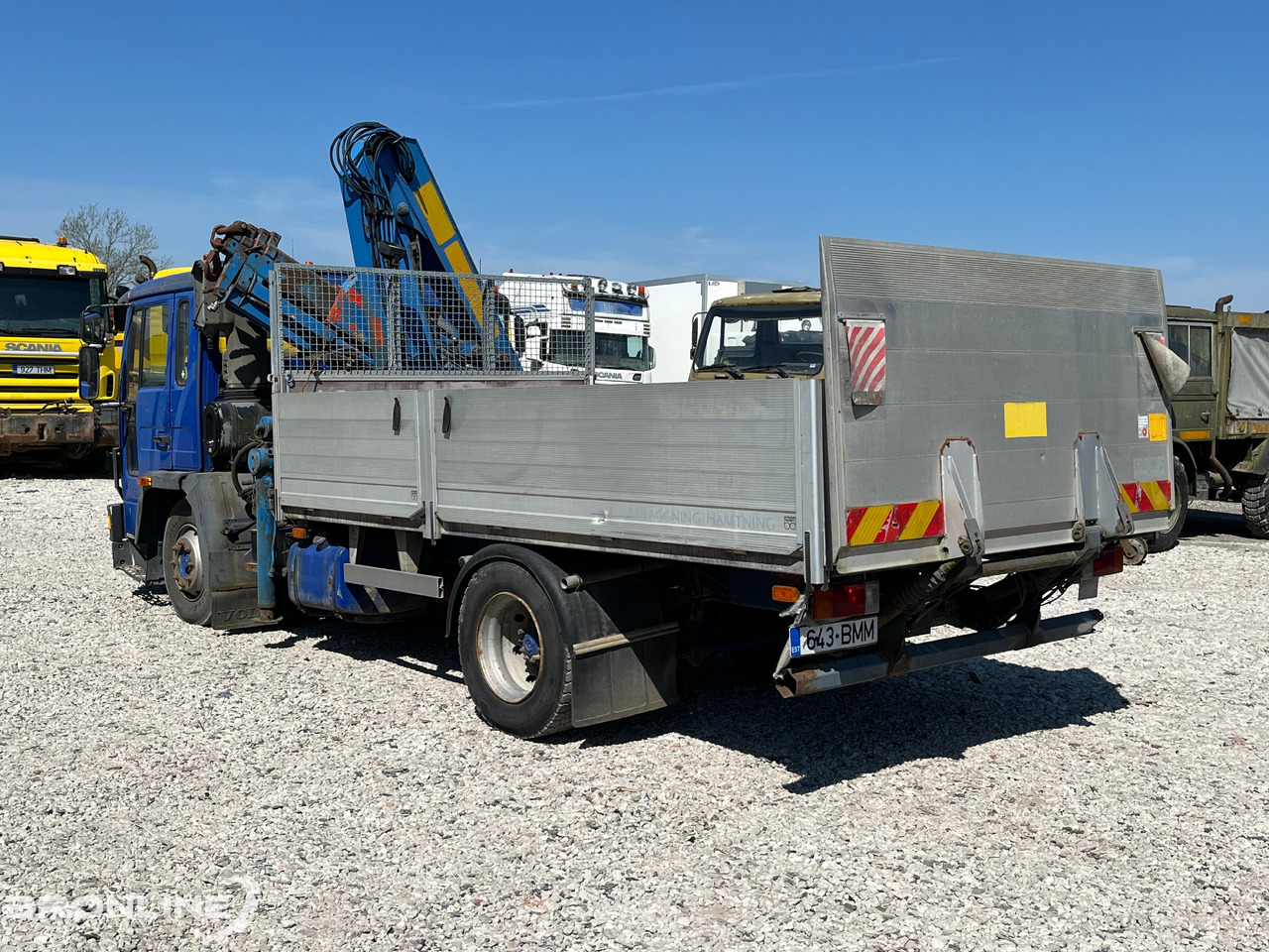 VOLVO FL611 + Palfinger PK 8200 - Dropside/ Flatbed truck, Crane truck: picture 3 VOLVO FL611 + Palfinger PK 8200 - Dropside/ Flatbed truck, Crane truck: picture 3