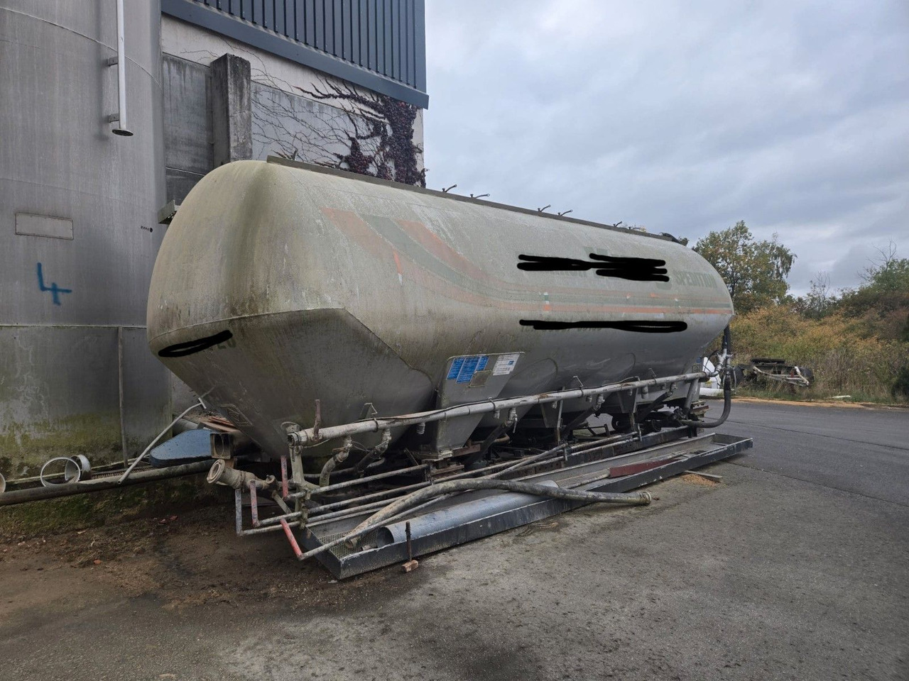 Feldbinder Silo Waage 31.000 Ltr - Silo semi-trailer: picture 1 Feldbinder Silo Waage 31.000 Ltr - Silo semi-trailer: picture 1