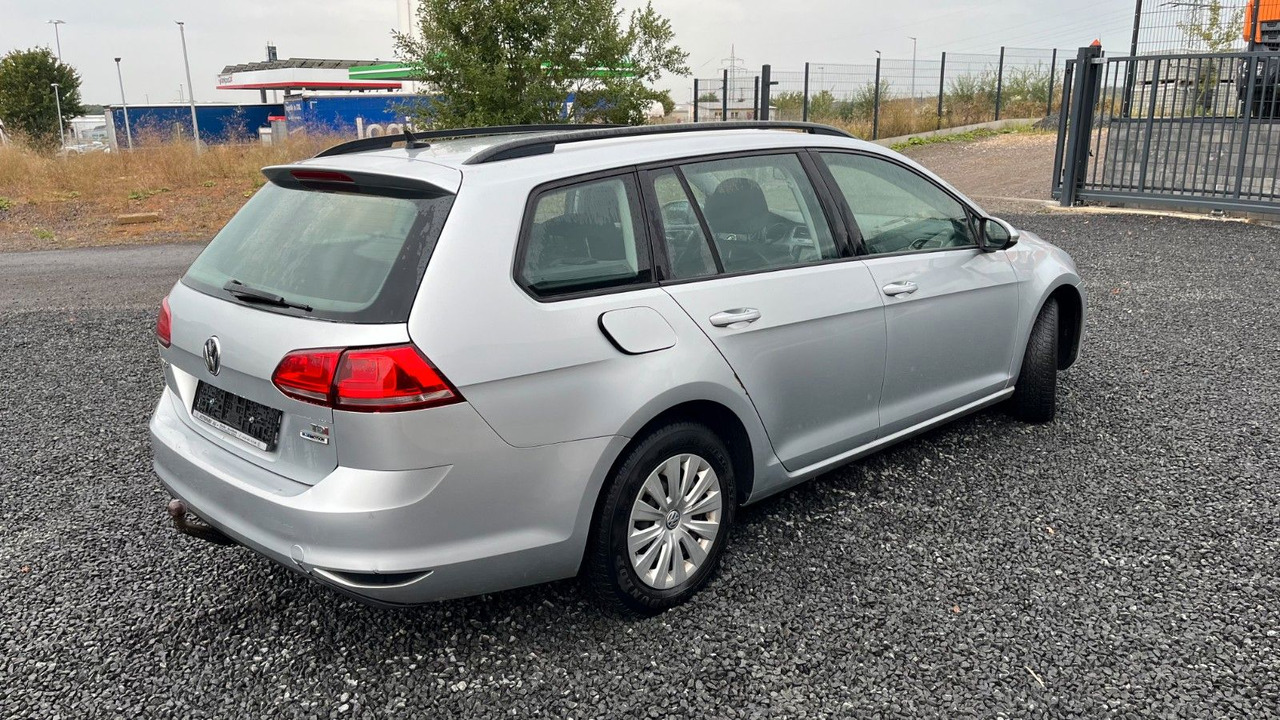 Volkswagen Golf VII Variant Trendline BMT - Station wagon: picture 4 Volkswagen Golf VII Variant Trendline BMT - Station wagon: picture 4