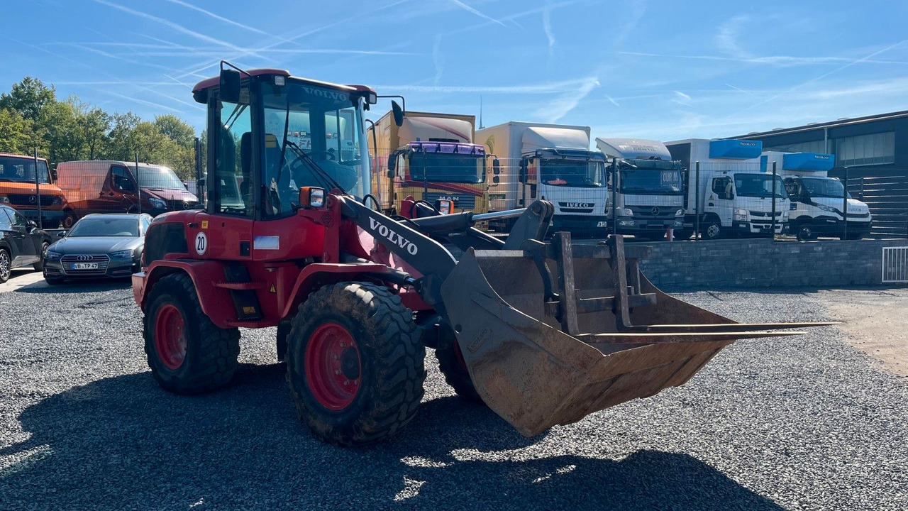 Volvo L35G Radlader 7200 Kg Schaufel Gabel Volvo L35G Radlader 7200 Kg Schaufel Gabel - Wheel loader: picture 3 Volvo L35G Radlader 7200 Kg Schaufel Gabel Volvo L35G Radlader 7200 Kg Schaufel Gabel - Wheel loader: picture 3