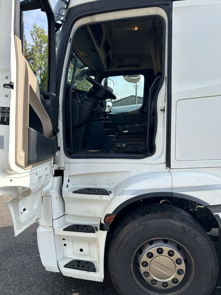 Mercedes-Benz Actros 2646 6x2 BL - Hook lift truck: picture 3 Mercedes-Benz Actros 2646 6x2 BL - Hook lift truck: picture 3