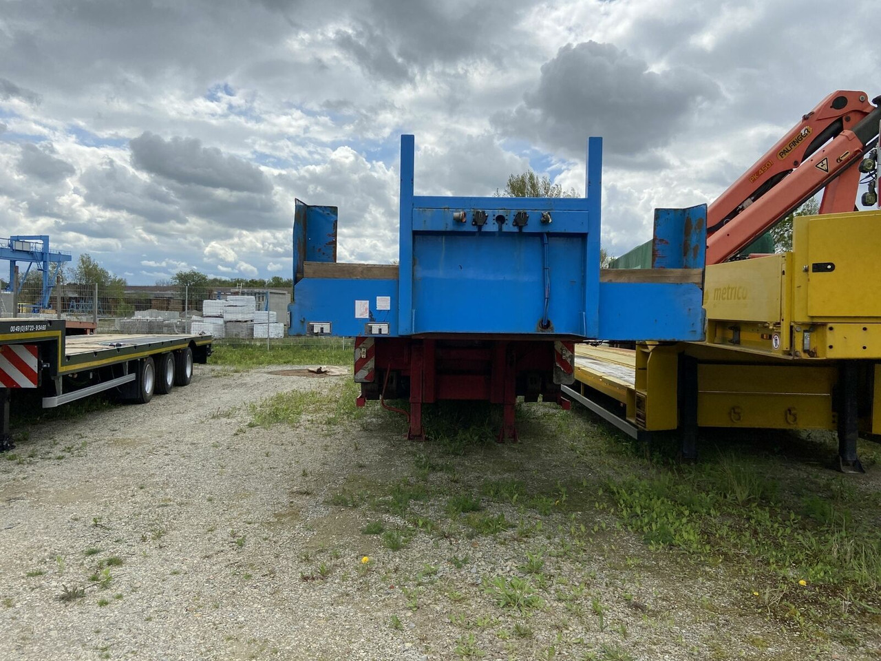 3 Achs Satteltieflader Platofür Fertigteile ode - Low loader semi-trailer: picture 2 3 Achs Satteltieflader Platofür Fertigteile ode - Low loader semi-trailer: picture 2