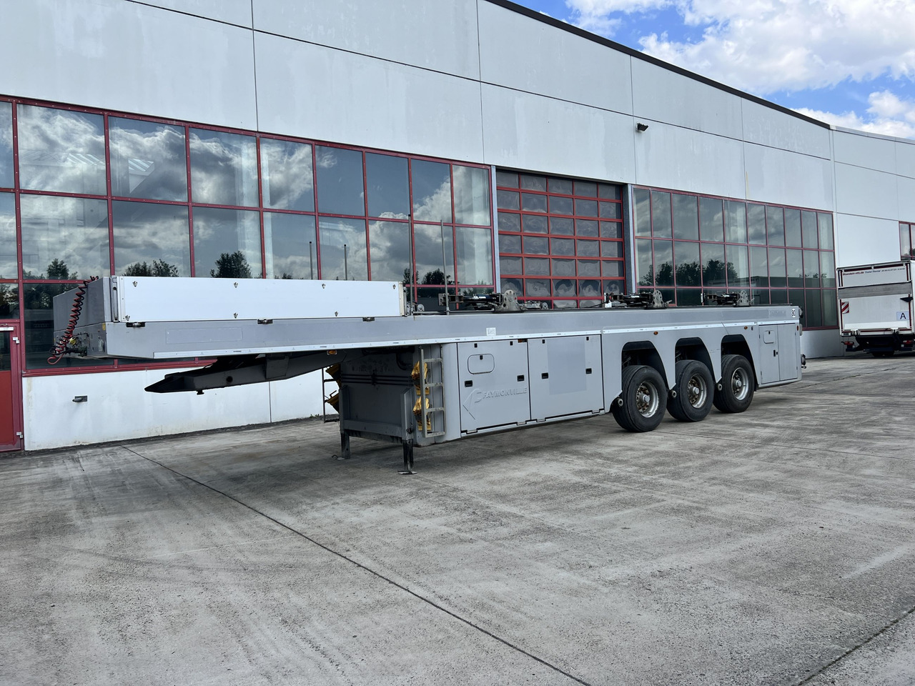 FAYMONVILLE F-S43-1EJB 3-Achs-Beton-Innenlader PREFAMAX, Wenig Benutzt - Container transporter/ Swap body semi-trailer: picture 2 FAYMONVILLE F-S43-1EJB 3-Achs-Beton-Innenlader PREFAMAX, Wenig Benutzt - Container transporter/ Swap body semi-trailer: picture 2