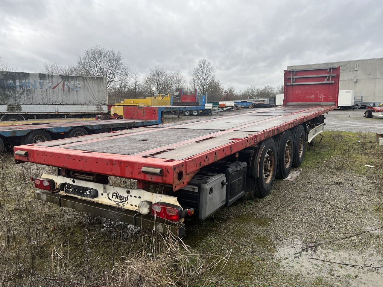 Fliegl SDS350 3 Achs Sattelauflieger - Dropside/ Flatbed semi-trailer: picture 3 Fliegl SDS350 3 Achs Sattelauflieger - Dropside/ Flatbed semi-trailer: picture 3