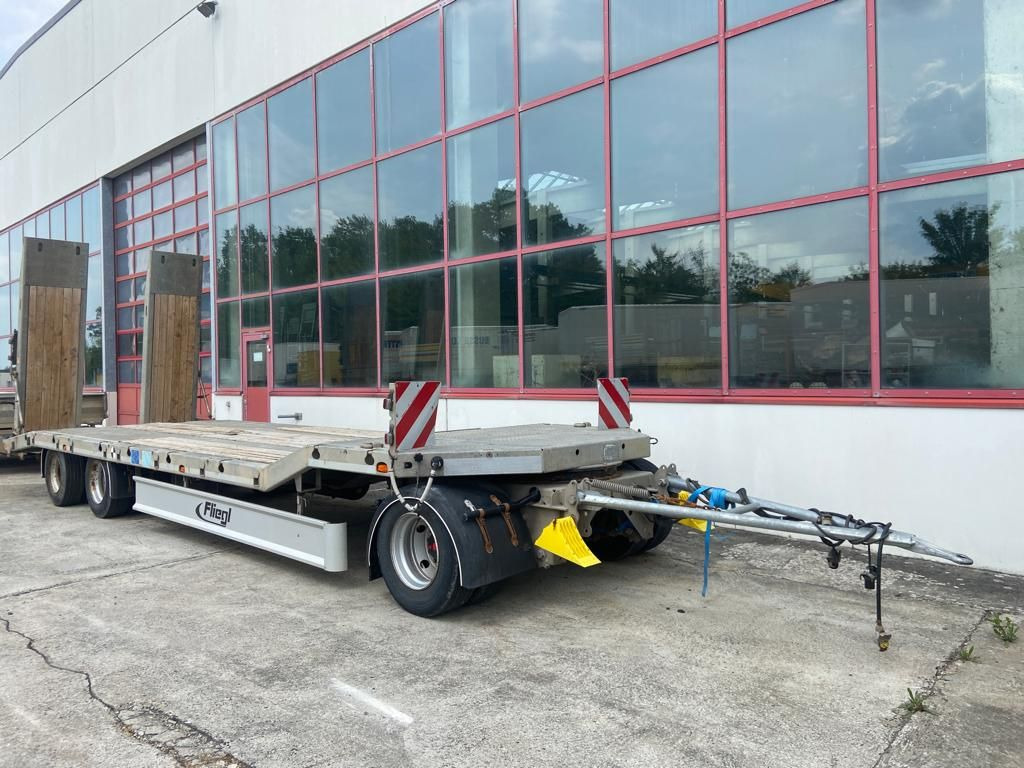 Goldhofer t3 3 Achs Tiefladeranhänger - Low loader trailer: picture 2 Goldhofer t3 3 Achs Tiefladeranhänger - Low loader trailer: picture 2