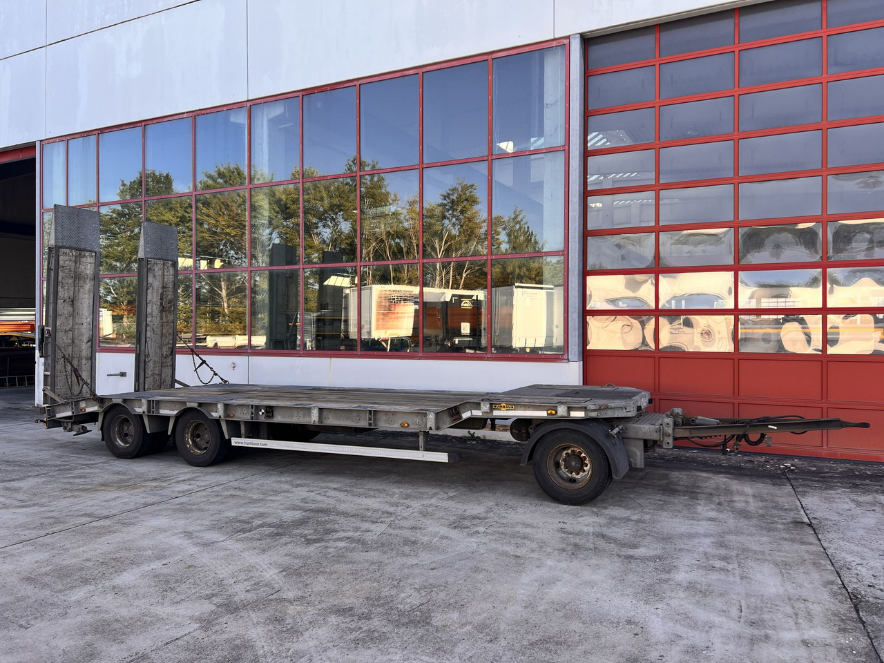 Humbaur HTD 30 3 Achs Tiefladeranhänger, verzinkt - Low loader trailer: picture 1 Humbaur HTD 30 3 Achs Tiefladeranhänger, verzinkt - Low loader trailer: picture 1
