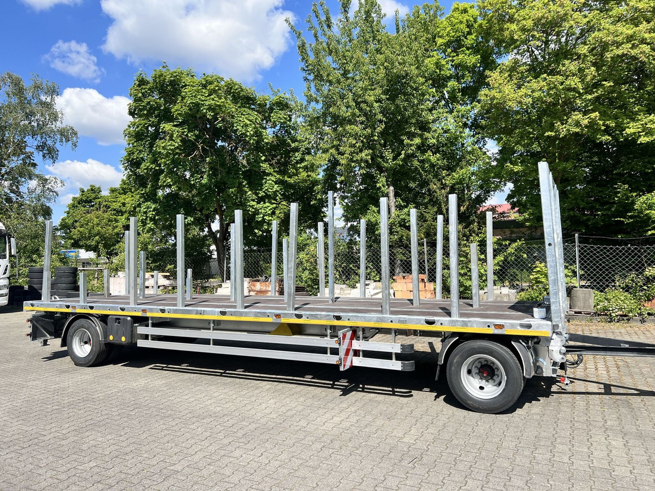Dropside/ Flatbed trailer Möslein 2 Achs Jumbo- Plato- Anhänger: picture 1
