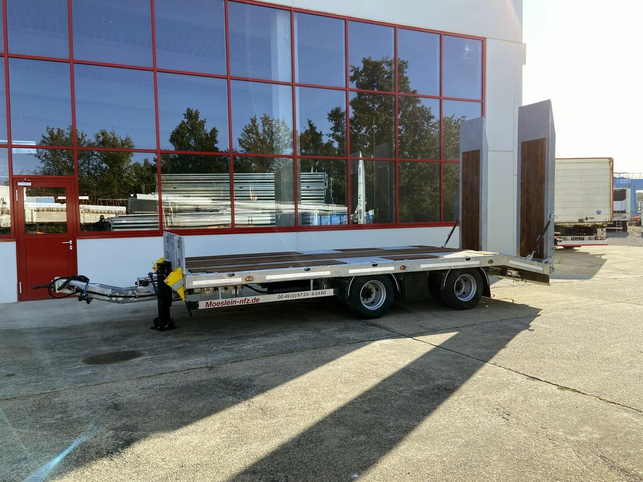 Möslein 21 t Tandemtieflader, Luftgefedert, NEU - Low loader trailer: picture 2 Möslein 21 t Tandemtieflader, Luftgefedert, NEU - Low loader trailer: picture 2