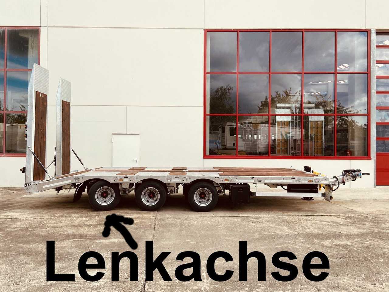 Möslein 31 t GG Tridem- Tieflader 3 Achs, gelenktNeufah - Low loader trailer: picture 2 Möslein 31 t GG Tridem- Tieflader 3 Achs, gelenktNeufah - Low loader trailer: picture 2