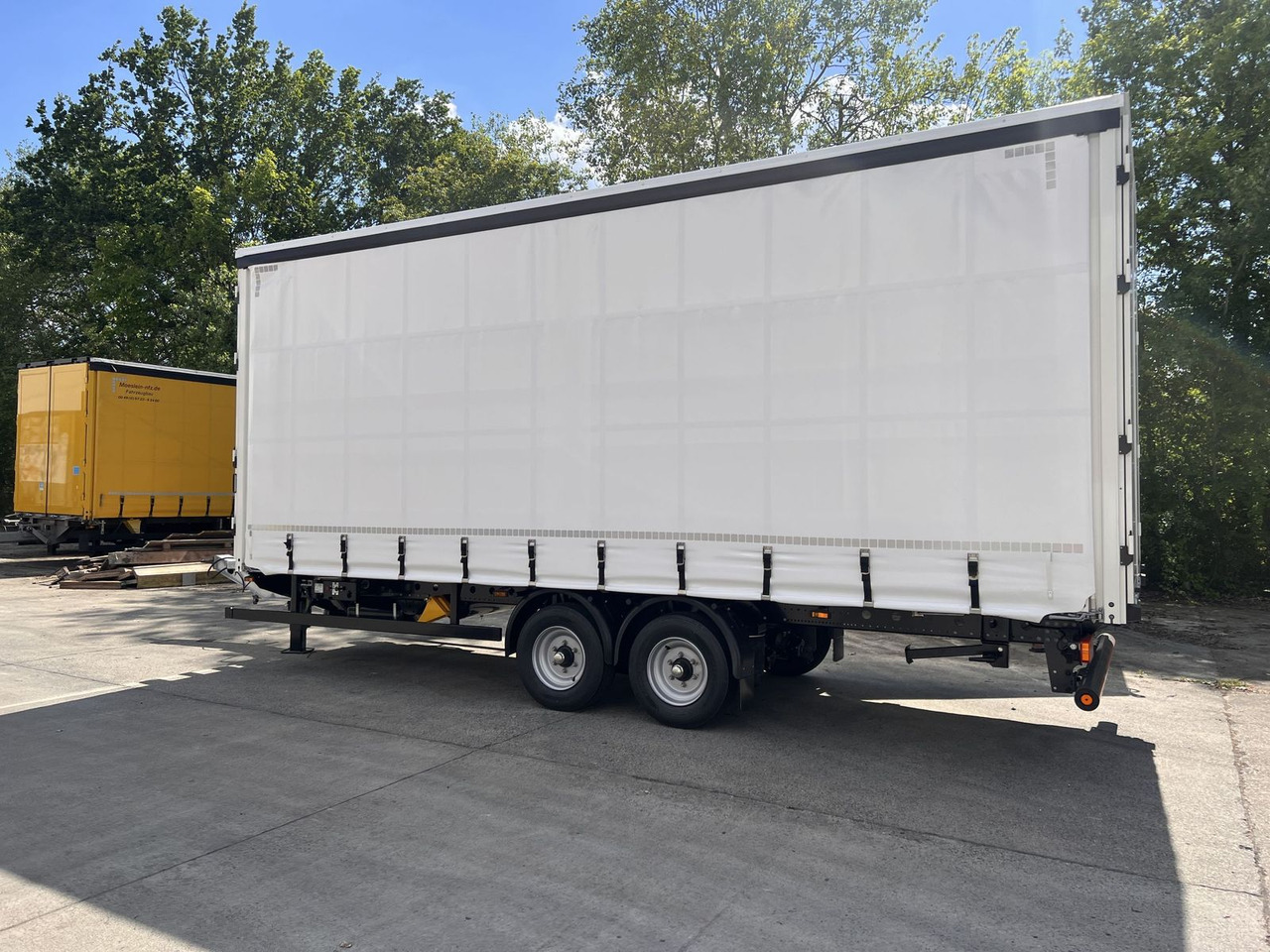 Möslein NEUER Tandem- Planenanhänger Durchladbar - Curtain side truck: picture 5 Möslein NEUER Tandem- Planenanhänger Durchladbar - Curtain side truck: picture 5
