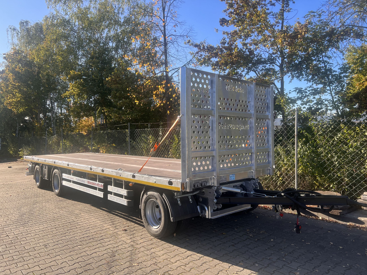 Möslein T 3 Plato 10,5 m 3 Achs Jumbo- Plato- Anhänger 10,50 m, Mega - Dropside/ Flatbed trailer: picture 5 Möslein T 3 Plato 10,5 m 3 Achs Jumbo- Plato- Anhänger 10,50 m, Mega - Dropside/ Flatbed trailer: picture 5