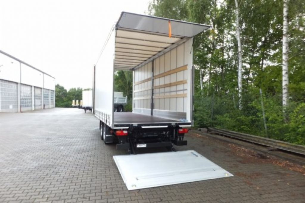 Möslein neuer Planenanhänger, Ladebordwand + Durchladba - Curtain side truck: picture 4 Möslein neuer Planenanhänger, Ladebordwand + Durchladba - Curtain side truck: picture 4