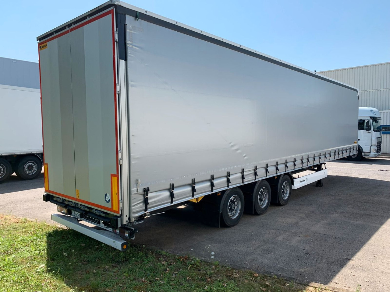 Wielton Curtain Master MEGA - Curtainsider trailer: picture 1 Wielton Curtain Master MEGA - Curtainsider trailer: picture 1