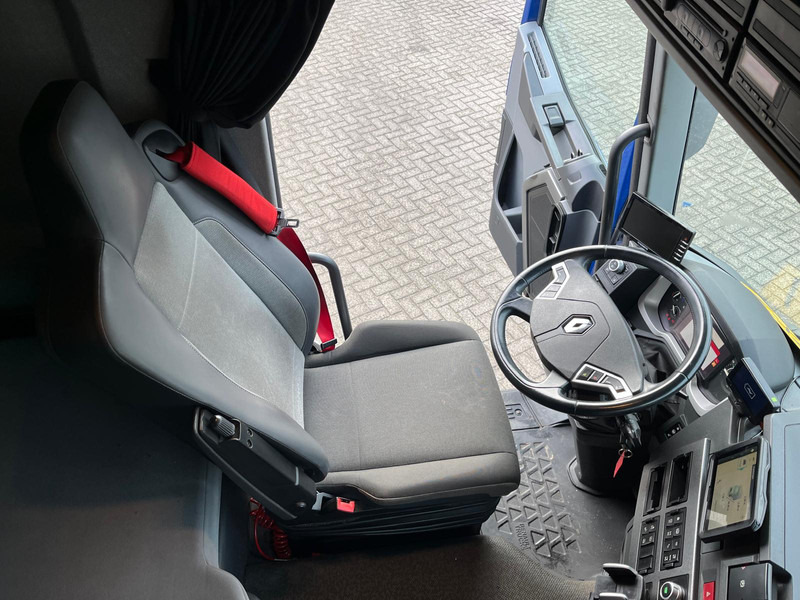 Box truck Renault T-11 SLEEPERCAB 380 P6X2 COMFORT: picture 14
