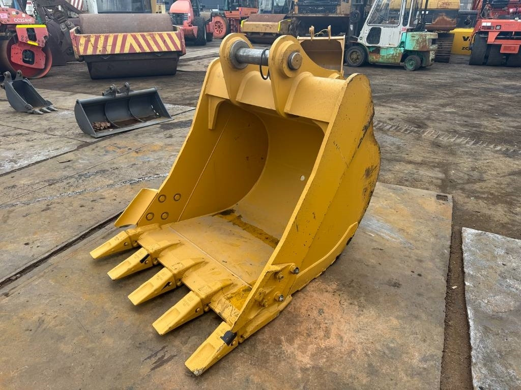 CAT 320 bucket OM - Bucket for Construction machinery: picture 4 CAT 320 bucket OM - Bucket for Construction machinery: picture 4