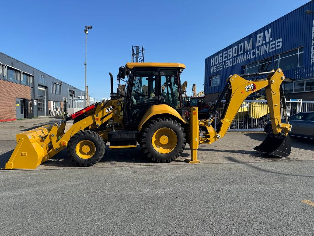 CAT 424 4X4 ( NEW UNUSED ) - Backhoe loader: picture 1 CAT 424 4X4 ( NEW UNUSED ) - Backhoe loader: picture 1