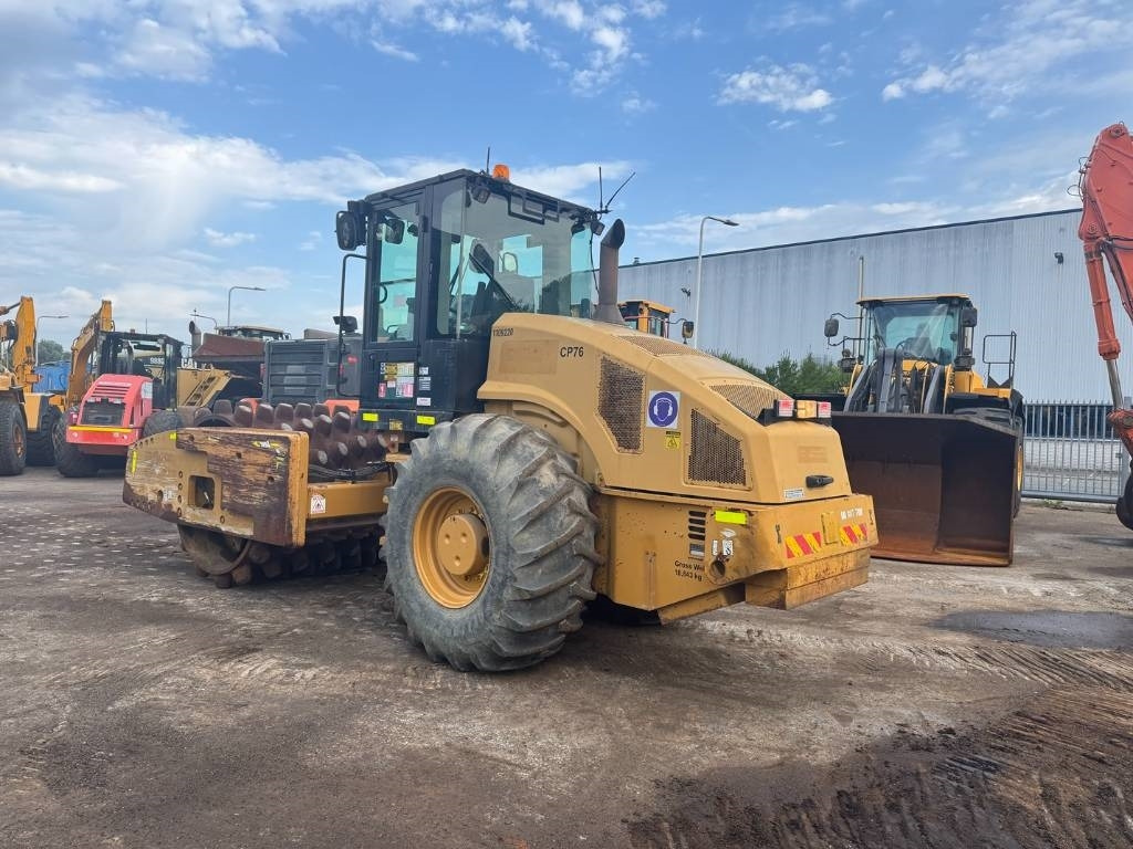 CAT CP 76 - Compactor: picture 3 CAT CP 76 - Compactor: picture 3