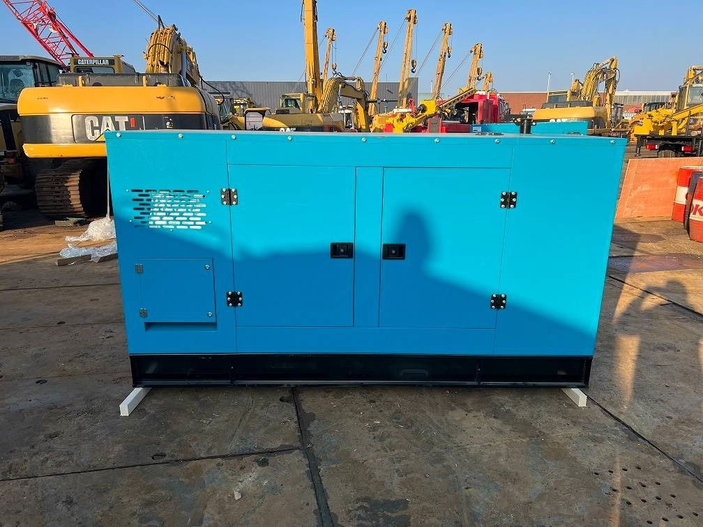 Ricardo 100kva (80KW) silent generator 3 phase 50hz 400v - Generator set: picture 5 Ricardo 100kva (80KW) silent generator 3 phase 50hz 400v - Generator set: picture 5
