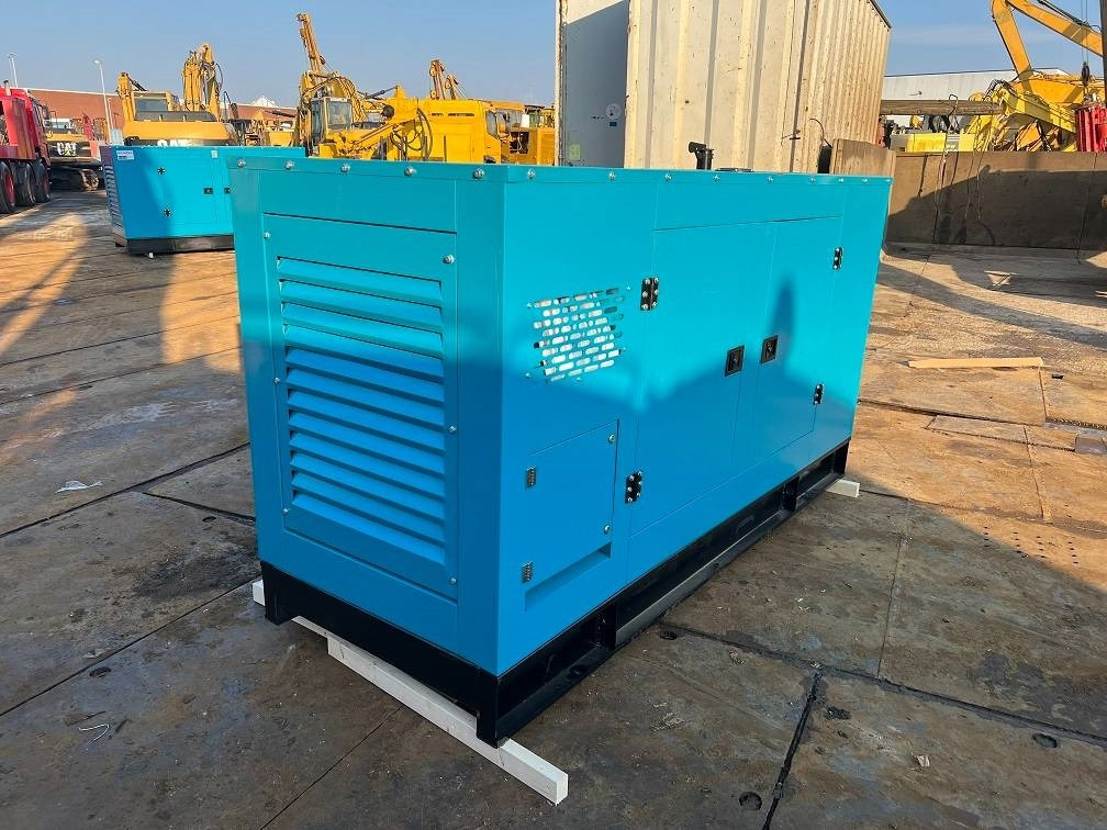 Ricardo 200KVA (160KW) SILENT GENERATOR 3 PHASE 50HZ 400V - Generator set: picture 4 Ricardo 200KVA (160KW) SILENT GENERATOR 3 PHASE 50HZ 400V - Generator set: picture 4