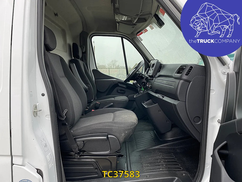 Renault Master 145 - Commercial truck: picture 4 Renault Master 145 - Commercial truck: picture 4