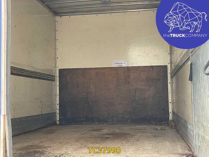 Iveco EUROCARGO - Box truck: picture 2 Iveco EUROCARGO - Box truck: picture 2