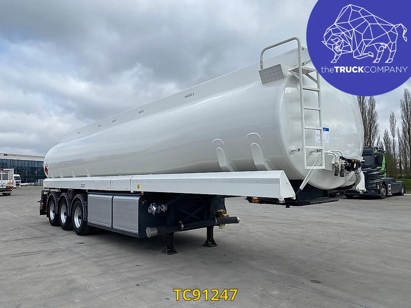 LAG - Tanker semi-trailer: picture 2 LAG - Tanker semi-trailer: picture 2