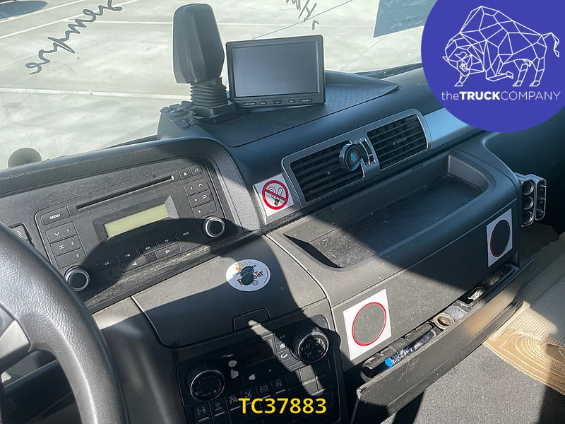 MAN TGL 220 - Curtain side truck: picture 4 MAN TGL 220 - Curtain side truck: picture 4