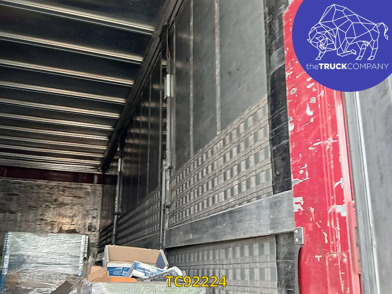 Mercedes-Benz Actros 2548 - Curtain side truck: picture 5 Mercedes-Benz Actros 2548 - Curtain side truck: picture 5