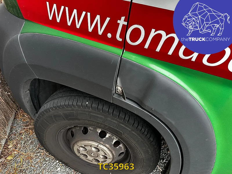 Peugeot Boxer 2.0 HDI BOX + LIFT - Closed box van: picture 4 Peugeot Boxer 2.0 HDI BOX + LIFT - Closed box van: picture 4