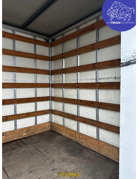 Peugeot Boxer 2.0 HDI BOX + LIFT - Closed box van: picture 3 Peugeot Boxer 2.0 HDI BOX + LIFT - Closed box van: picture 3